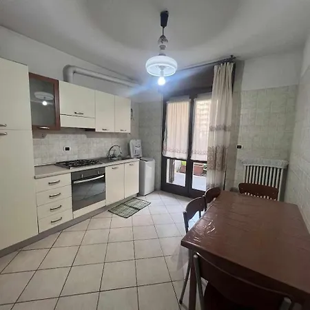 Trilocale Con Giardino Niguarda Appartement *