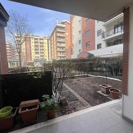 Trilocale Con Giardino Niguarda Appartement Milaan