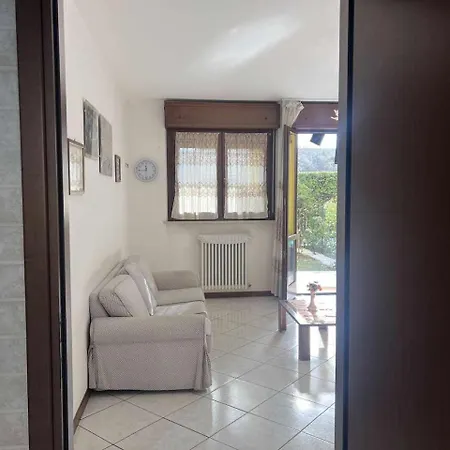 Appartement Trilocale Con Giardino Niguarda *